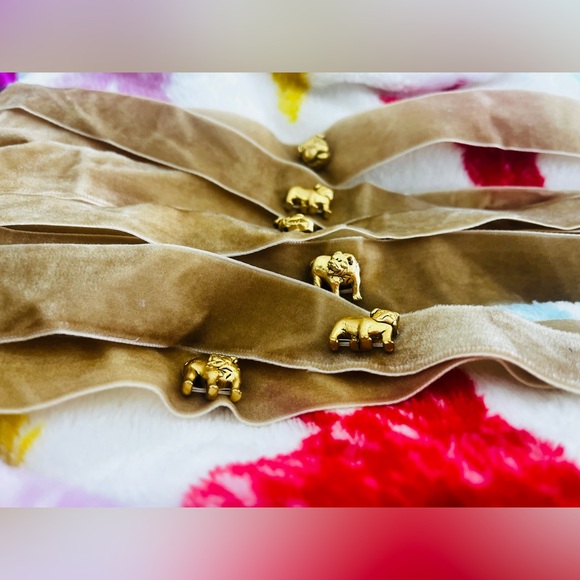 Velvet Fabric Bracelet with Bulldog Charms - Picture 5 of 13